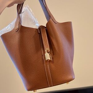 picotin 18 Elegant Brown Leather Tote Bag
